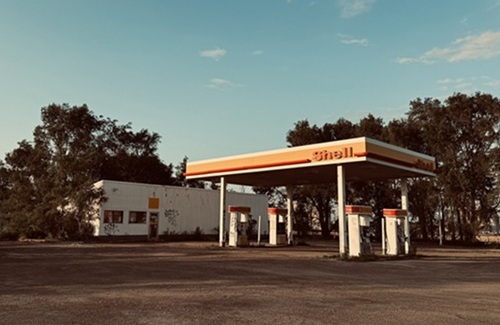 Photo of an abandoned gas station in Iowa